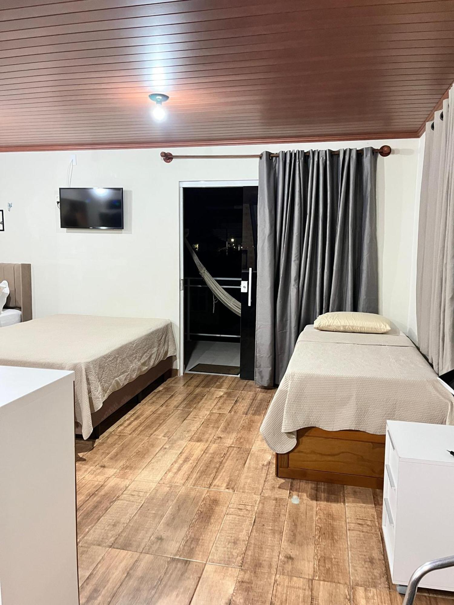 Acomodacao Cambirela Palhoça الغرفة الصورة